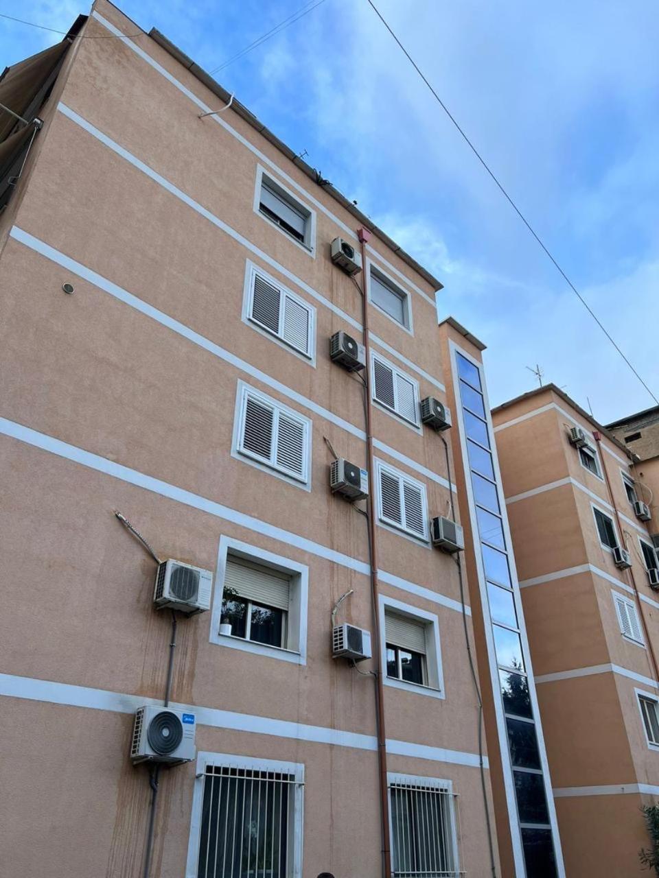 Via Albania - Myslym Shyri Appartement